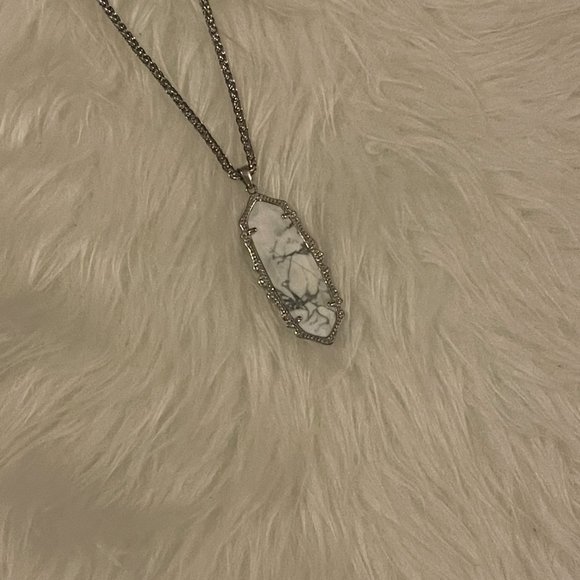 Kendra Scott Frances Necklace in White Howlite - Picture 2 of 4